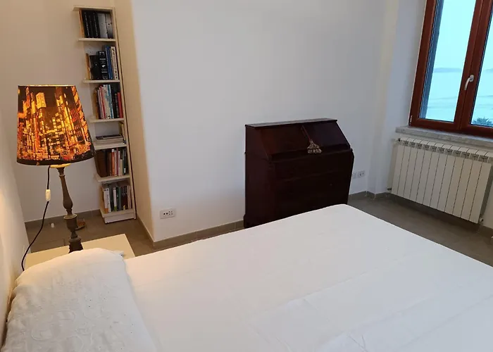 Апартаменты Bagnoli Bay, Неаполь