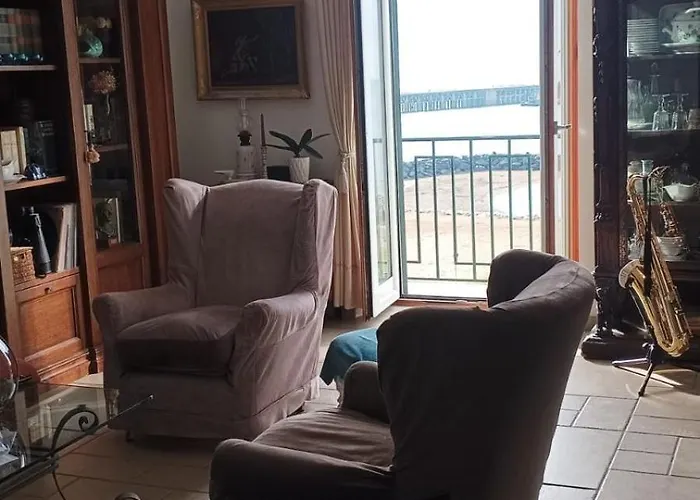 Bagnoli Bay, * Неаполь